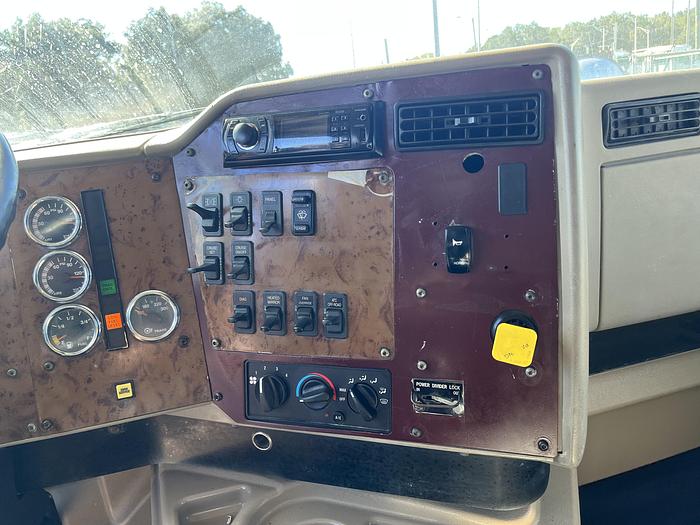 Used 2006 International Paystar 5600 Tri-Axle Dump Truck