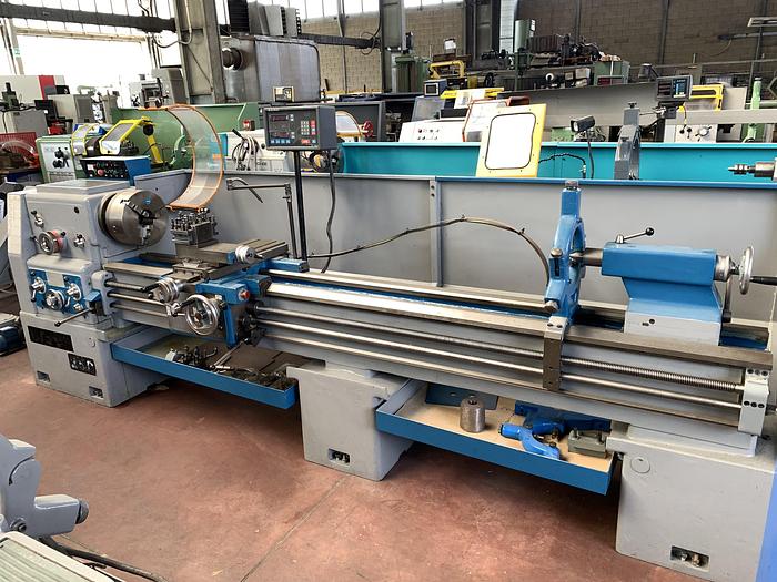 D'occasion Tornio Parallelo CMT URSUS 250