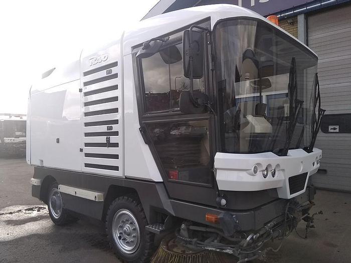 Gebruikt 2011 RAVO 530 ST