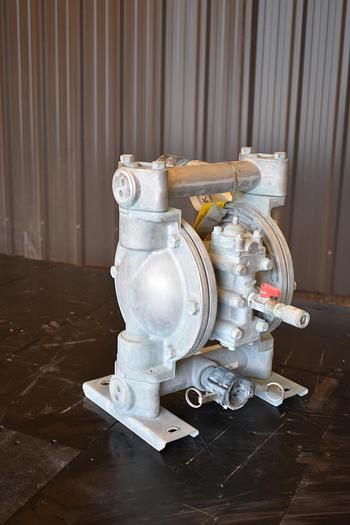 Used USED YAMADA DIAPHRAGM PUMP, 1" X 1" INLET & OUTLET, ALUMINUM