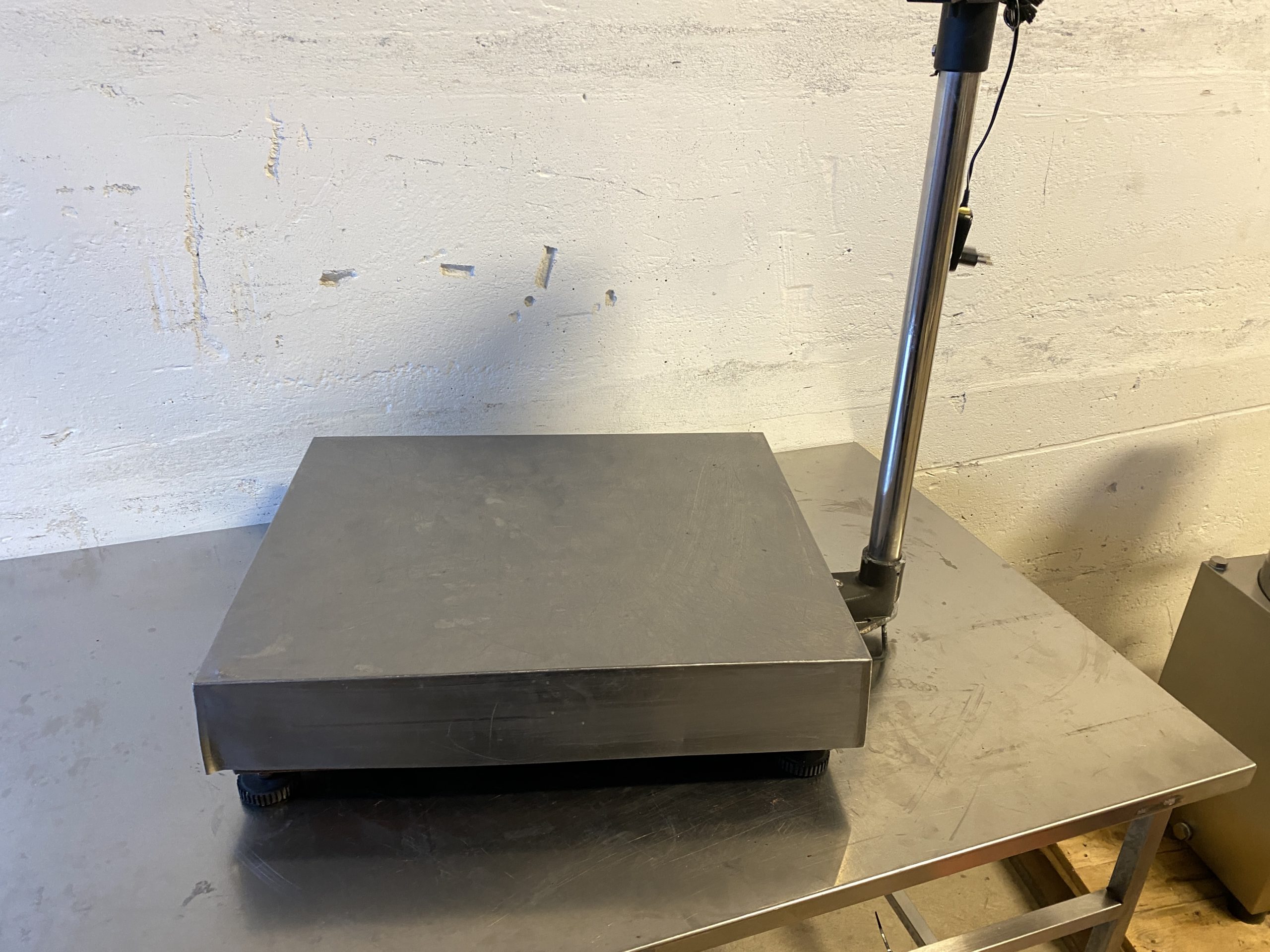 Begagnad Våg Defender 150kg #1207
