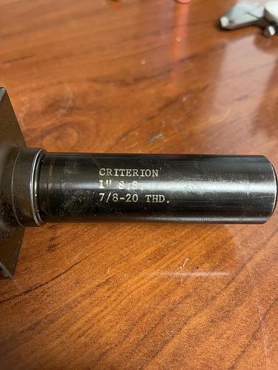 Used USED-CRITERION S-2 ADJUSTABLE BORING HEAD WITH BORING BAR.  STRAIGHT SHANK 1" BORING BAR 1/2"