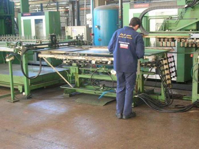 Used Finn-Power & Salvagnini   Panel Benders...  (Used)