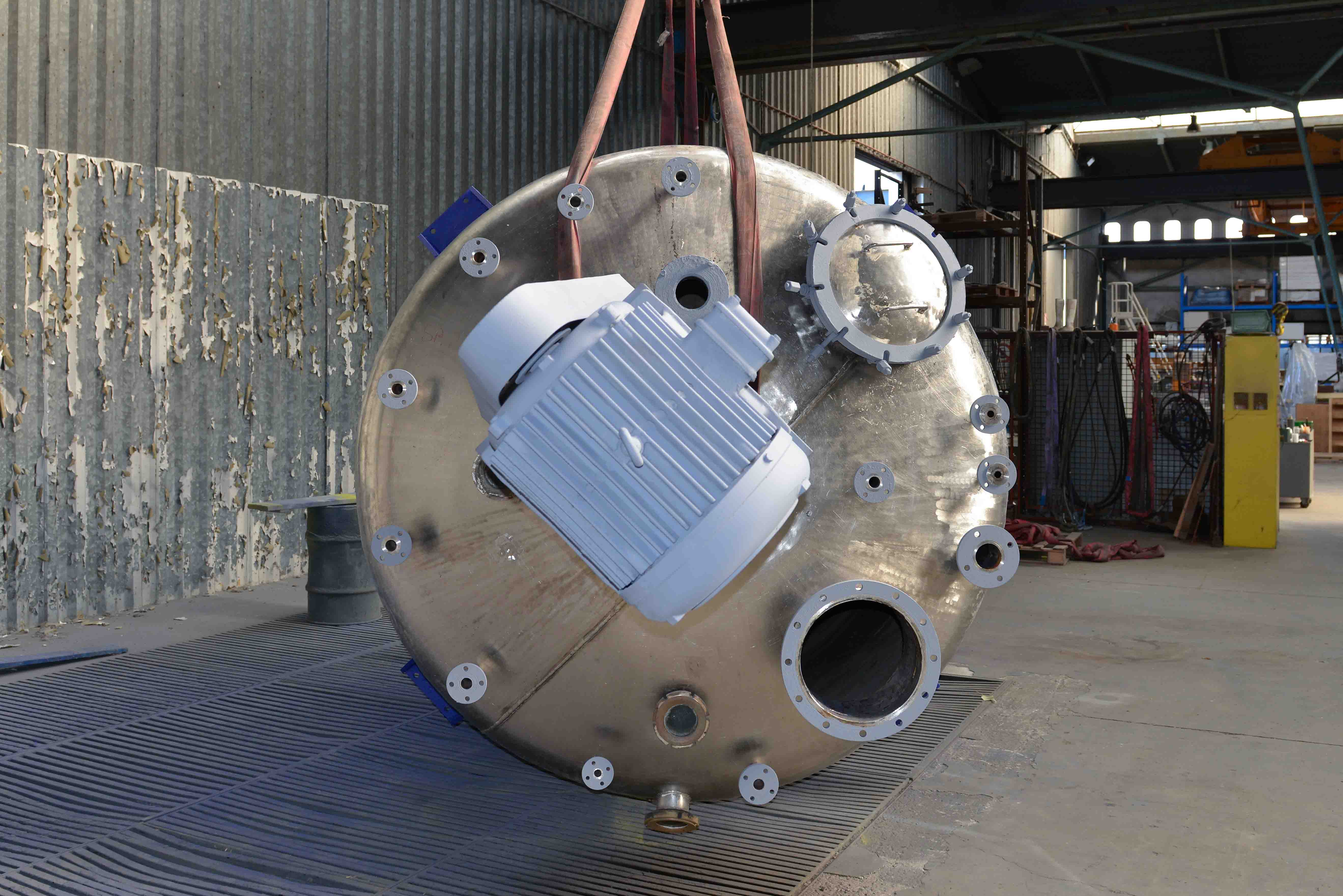 Usato Mischelatore per liquidi BUSCETTO da 10000 Litri