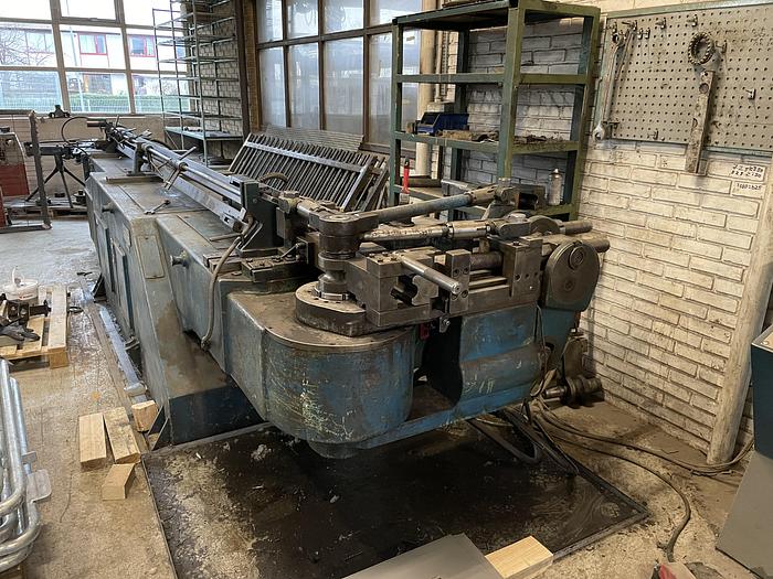 Used BRUGT HYDRAULISK RØRBUKKER FABRIKAT CURVATUBI/BLM, MODEL B/90 D