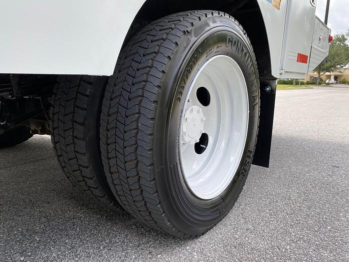 Used 2011 Ford F550 4x4 Extended Cab Altec AT37G 42ft Bucket Truck - P89432