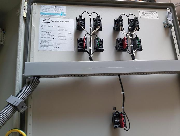 Power supply cabinet with fuse protection 400V, 20A, new