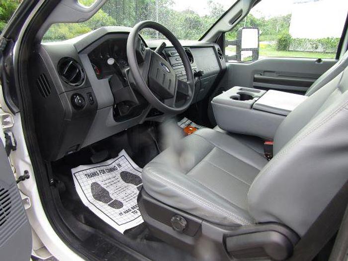 Used Versalift VST40-MH 45ft Bucket Boom on 2015 Ford F550 4x4 Utility Truck - 44904