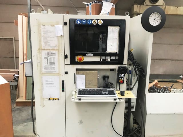 Used SCM RECORD 240 - 2003