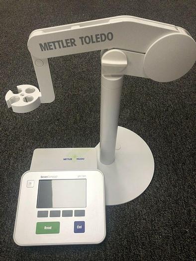 Used Mettler Toledo S220 Sevencompact pH/Ion Table Meter W/ Electrode Holder