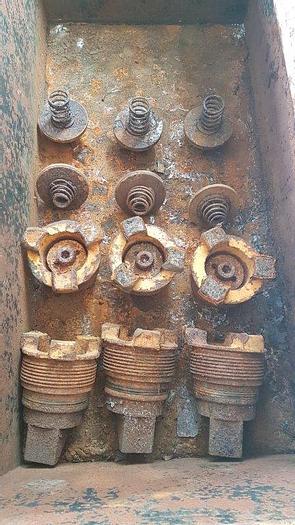 Used SJ PETRO SJ300 TRIPLEX MUD PUMP