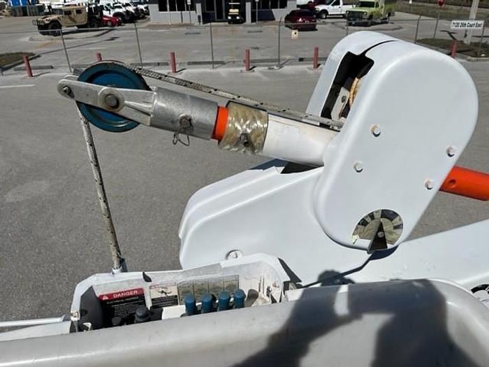 Used Altec TA50-MH 55ft Bucket Boom Truck on 2011 International 4300 Reg Cab Utility Truck - C87725