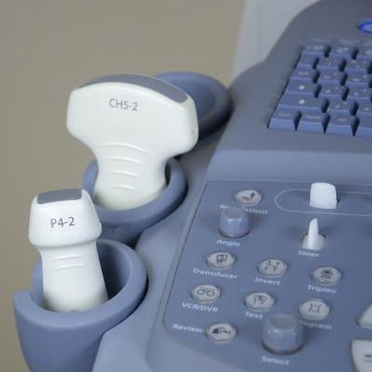 D'occasion ECHOGRAPHE SIEMENS ACUSON X300 AVEC 4 SONDES ET ECRAN PLAT