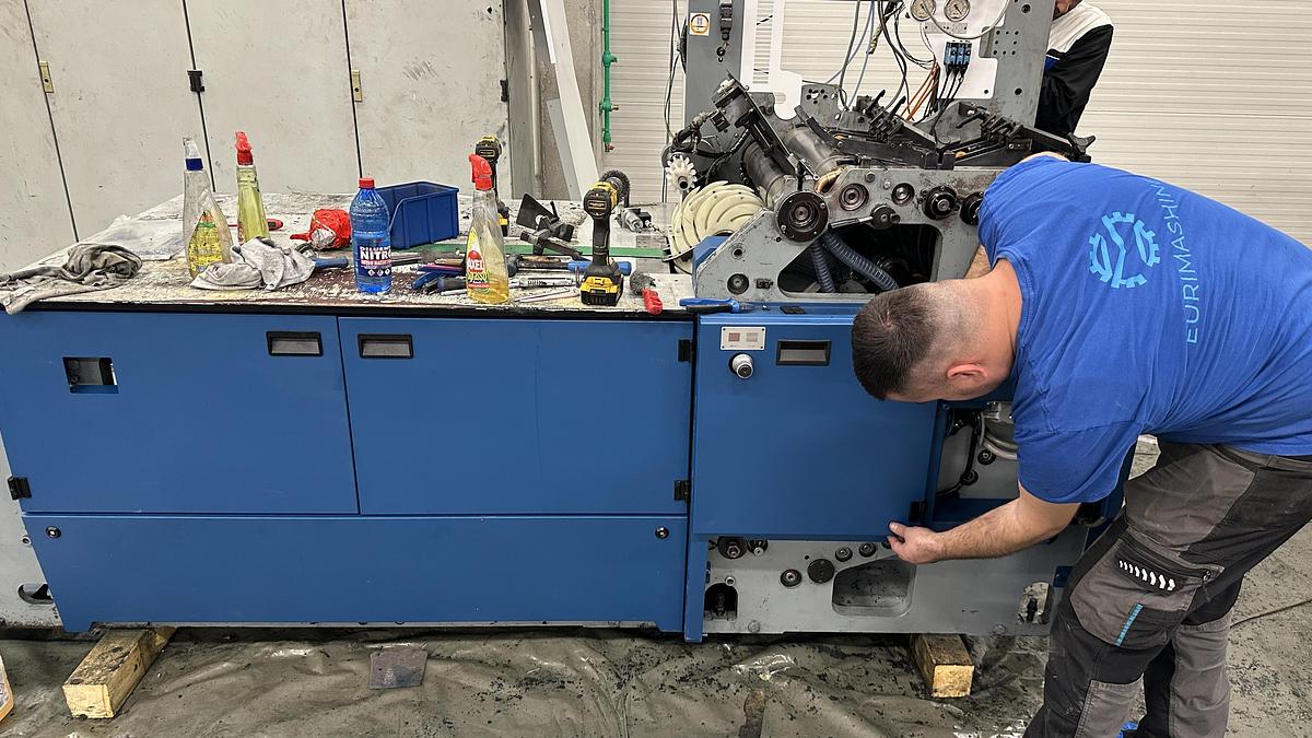 Used 2000 W+D 627 RSG