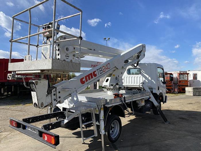 Usato 2012 RENAULT MAXITY CON PIATTAFORMA CMC TB 240