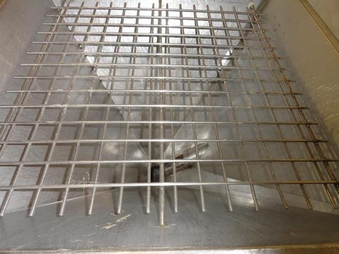 Used Hopman Hopper; 35"x35"