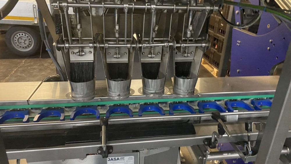 Used Full Jasa ishida weighing shaker line