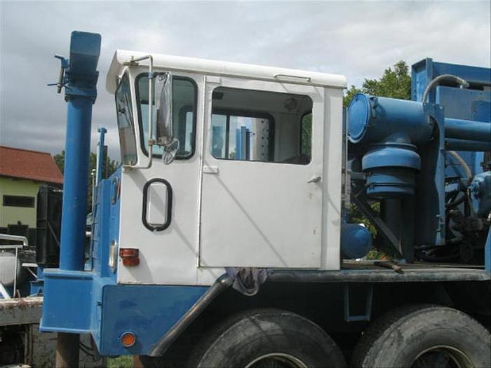 Used 2000 Ingersoll-Rand RD20 II Drill Rig