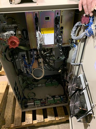 Used YASKAWA MOTOMAN SSF2000 (YR-SSF6-A00) 6 KG X 1,378mm REACH 6 AXIS CNC ROBOT WITH NX100 CONTROL