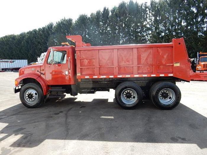 Used 2001 International 4900