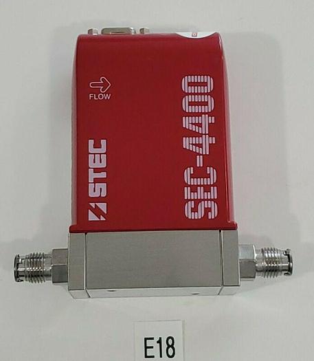 Used *PREOWNED* STEC SEC-4400M Mass Flow Controller 300 CCM GAS 02 MFG#2223600