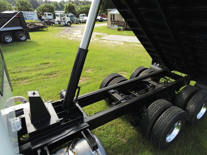 Used 2013 Peterbilt 386