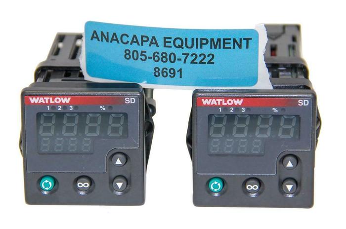 Used Watlow Digital Temperature Controller SD6C-LCAA-AARG Lot of 2 (8691)W