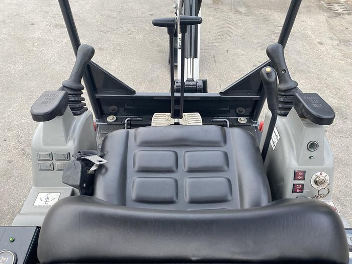 Usato 2012 BOBCAT E16 EM