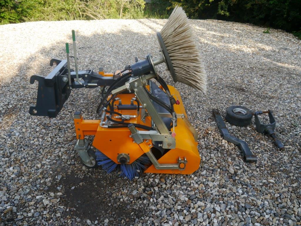 Used Giant Road Sweeper