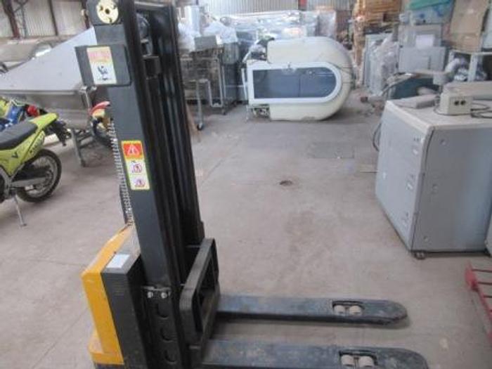 Usado 2018 ELECTRIC STACKER ETIOS 3000