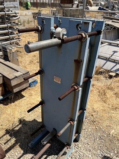 Used Heat Exchanger, Plate, 90 SF, S/st, Mueller, 100 PSI #S744720
