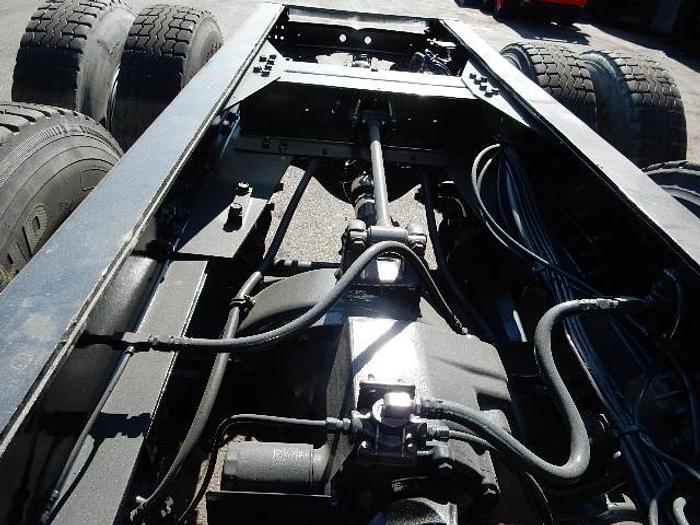 Used 1999 International 2574