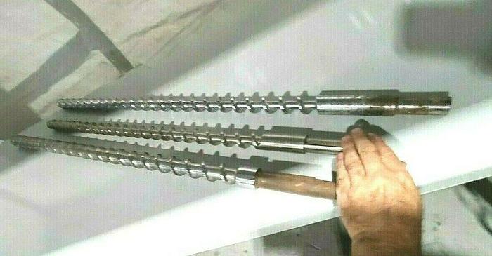 Used Extrusion Screws for Extruder Machines All 3 Screws = One Price 1-1/2" dia & 1-1/4" dia