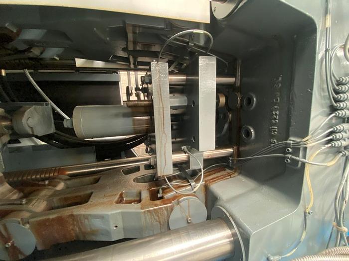 Used 2000 Netstal Synergy S-1750-900 Moulding Machine