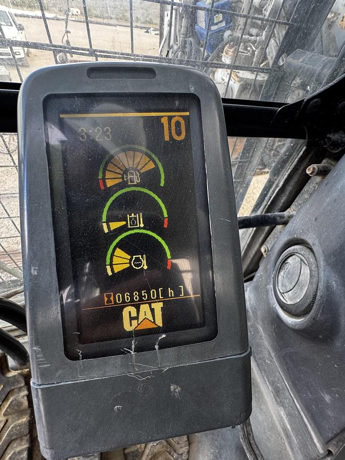 Used 2008 MaxiCat Maxicat 24 RC Drill