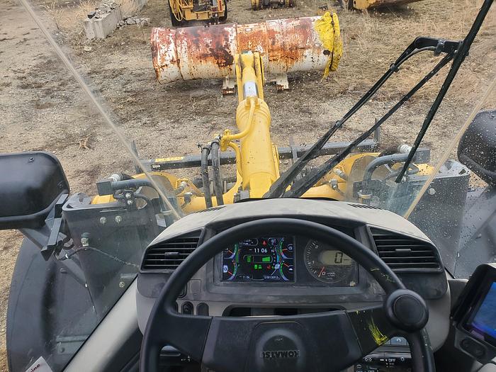 Used 2020 Komatsu WA320-8