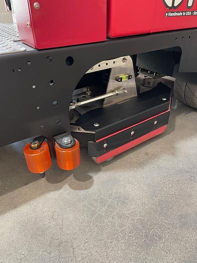 Used 2023 FACTORY CAT GTR RIDER FLOOR SCRUBBER (34" DISK)