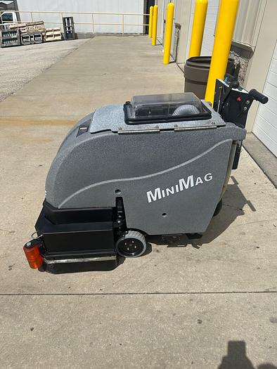 Used TOMCAT MINIMAG FLOOR SCRUBBER (26" DISK)