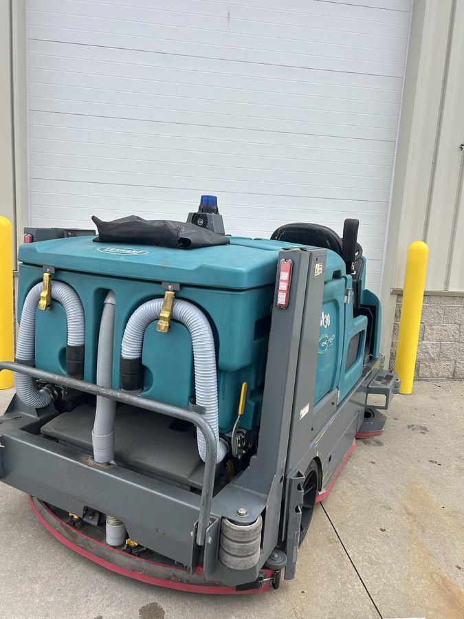 Used 2017 Tennant M30 Sweeper/Scrubber