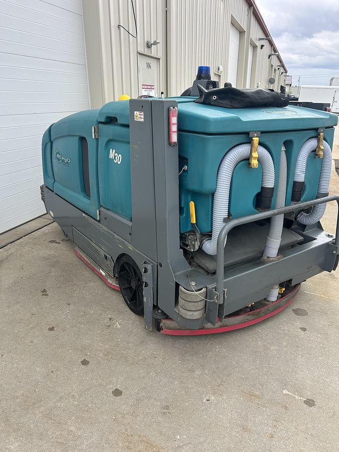 Used 2017 Tennant M30 Sweeper/Scrubber