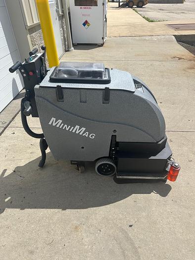 Used TOMCAT MINIMAG FLOOR SCRUBBER (26" DISK)