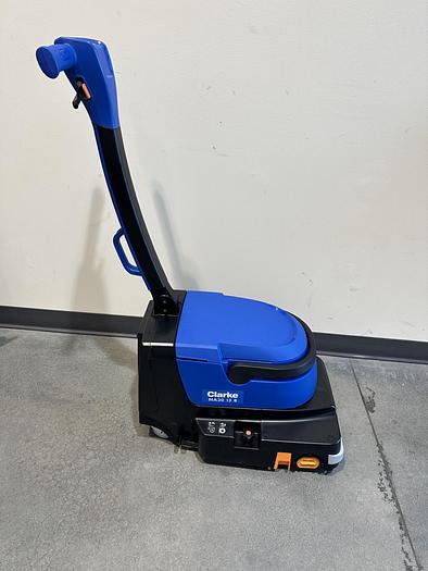 CLARKE MA3013B WALK-BEHIND FLOOR SCRUBBER (FLOOR MODEL)