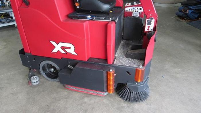 Used 2016 FACTORY CAT XR V2.0 RIDER FLOOR SCRUBBER (40" CYLINDRICAL)