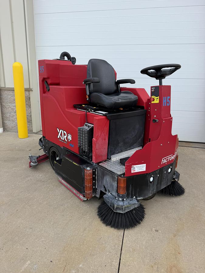 Used 2024 Factory Cat XR V2.0 Rider Floor Scrubber (40" Cylindrical)