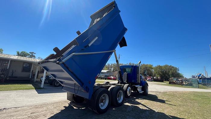 Used 2011 Kenworth T800