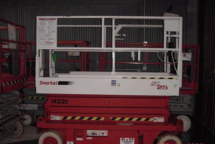 1999 SNORKEL SL-25