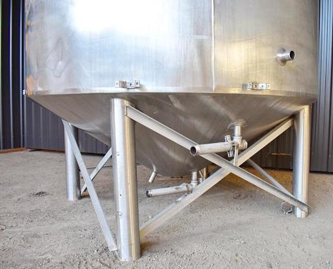 Used 1000 Gallon - 304 SS Jacketed Tank