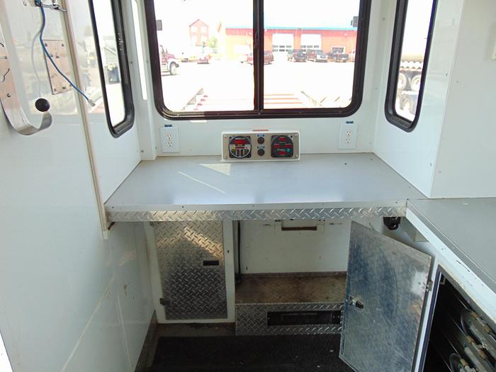 Used 2008 PETERBILT 365