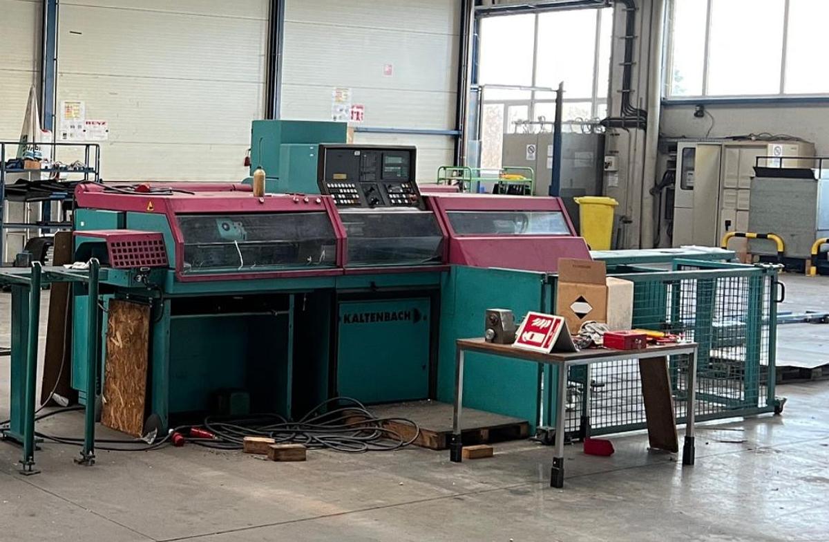 Gebraucht Kaltkreissäge KKS 401 NA  Baujahr 1999  mit  NC-Drehtisch – Industrieausführung