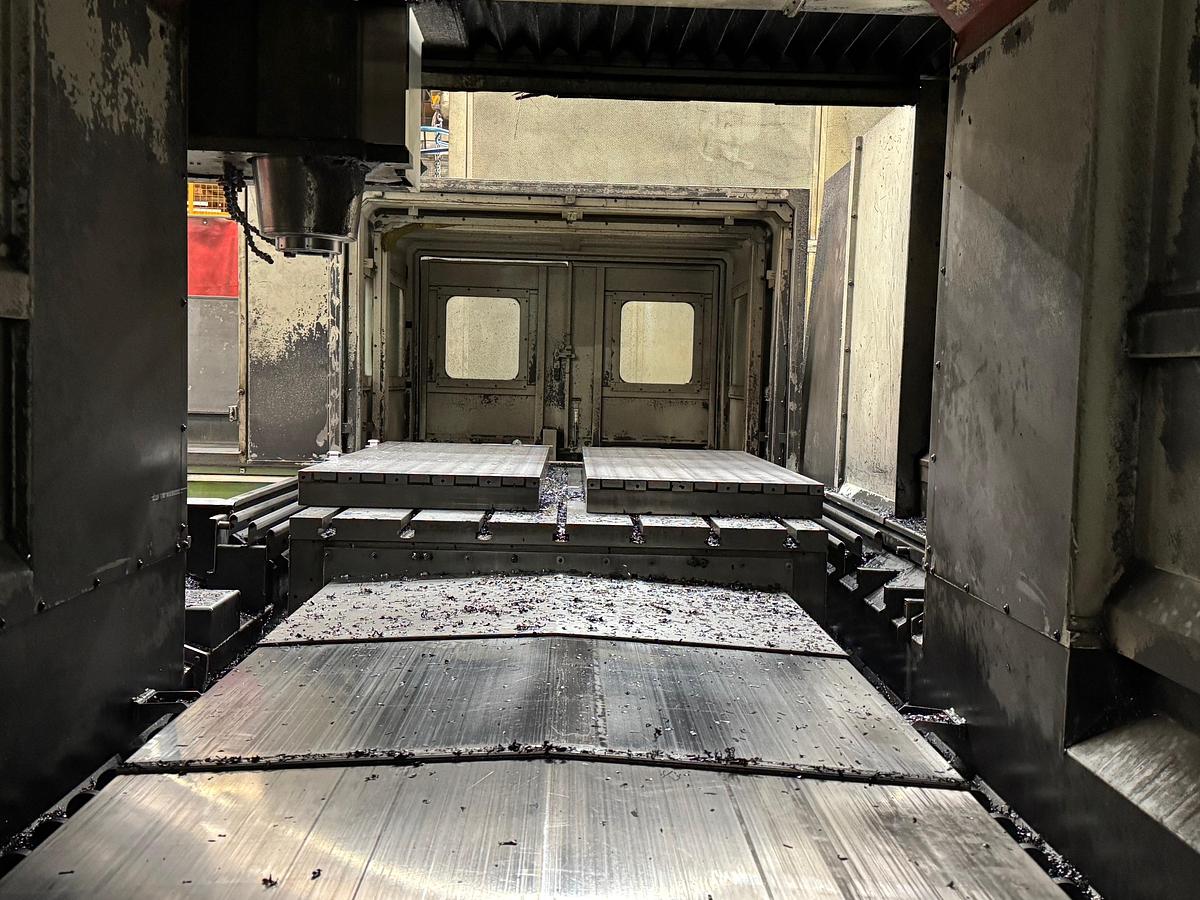 Gebraucht Vertikal-Bearbeitungszentrum KAOMING KMC-2000SV